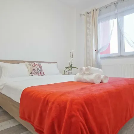 Sunrise Duplex Penthouse ~ Transylvania Boutique Апартаменти *